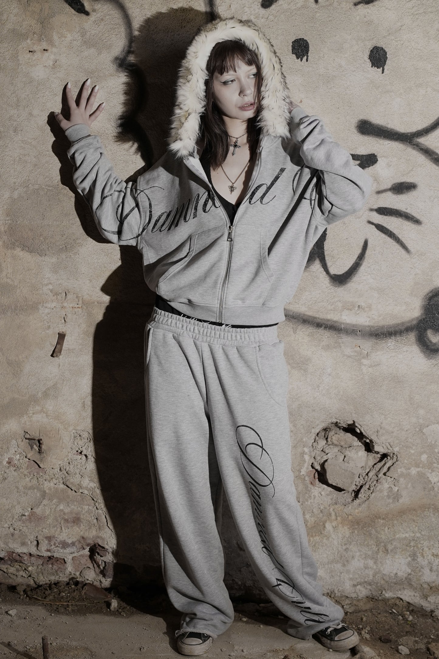 BADCULT GRAY FUR ZIP UP