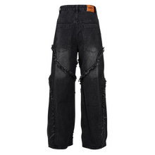 Görseli Galeri görüntüleyiciye yükleyin, DAMNED CULT X PATCH JEANS
