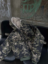 Görseli Galeri görüntüleyiciye yükleyin, DAMNED CULT CAMOUFLAGE FUR HOODED JACKET
